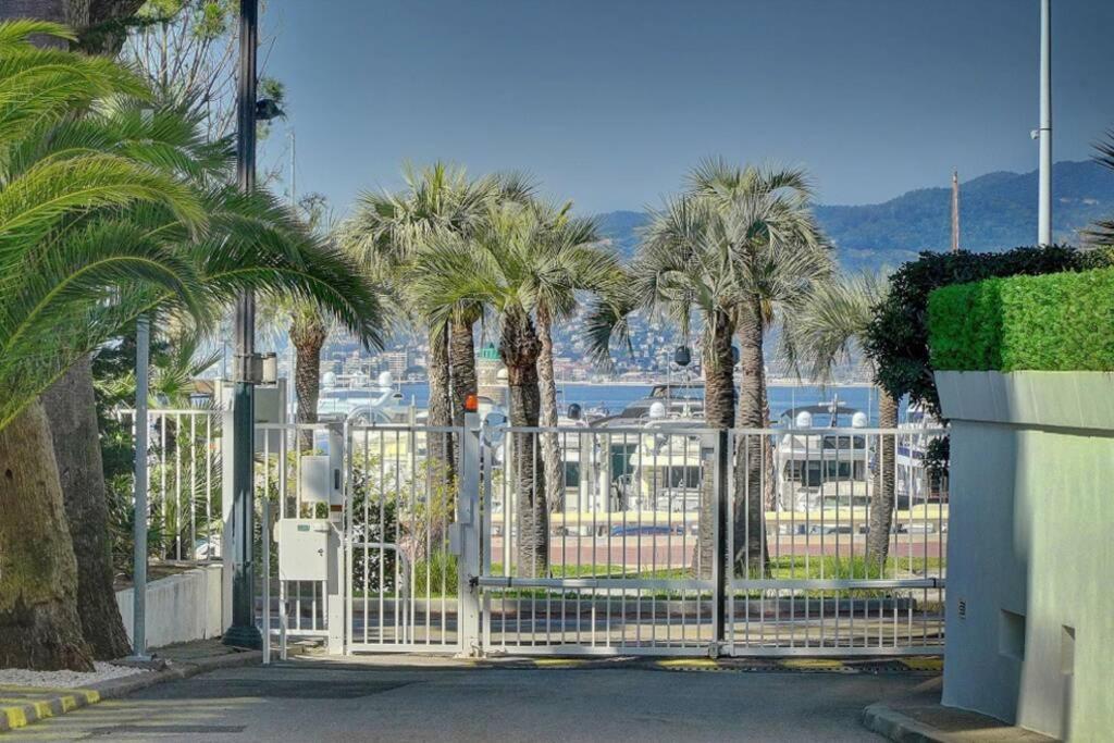 カンヌLe Palm - 100M Plage - Croisette - Verriere Cote D'Azurアパートメント エクステリア 写真